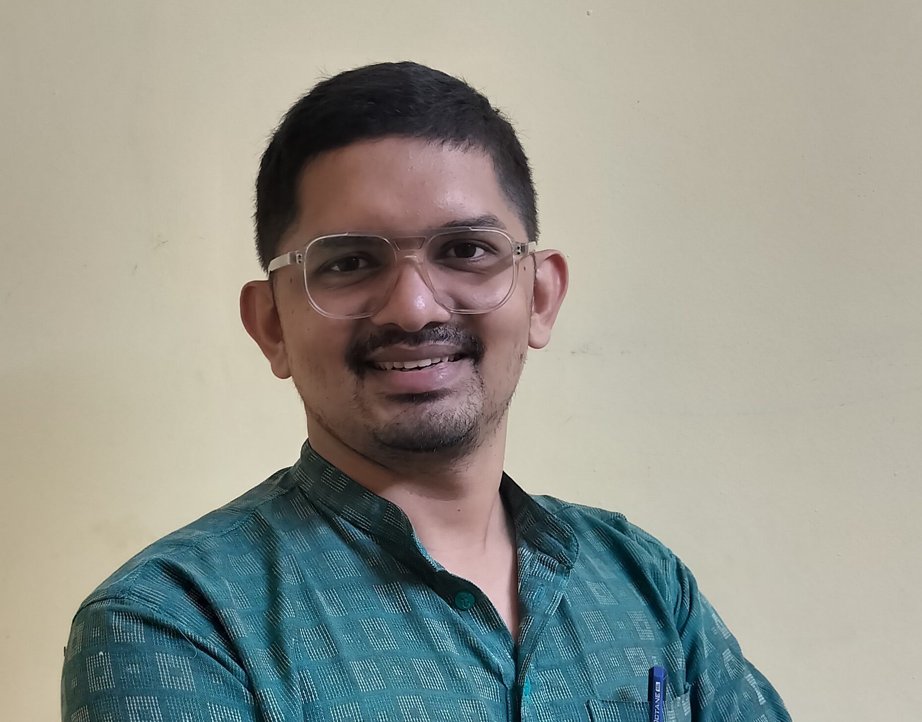 Dr Akshay S Dinesh
